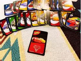 ウノ：ディズニーピクサー / カーズ3