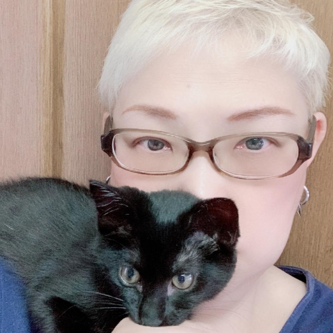 越智紫（Yukari Ochi）